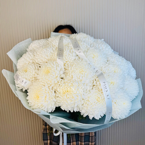 Букет из белых хризантем "Хрусталь" - 21 хризантема