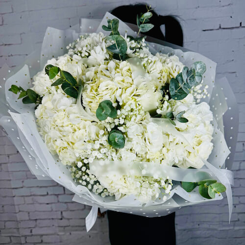 Bouquet of white hydrangeas - Делюкс