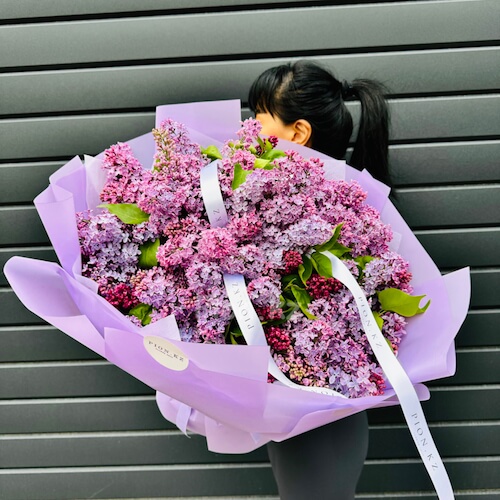 Bouquet of  lilacs - Увеличенный